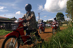 Motoman. Internet sobre moto en Ratanakiri