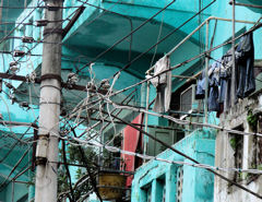 Internet “alámbrico”. Los pantalones hacen de routers.