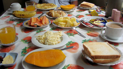 Desayuno en Rangún.