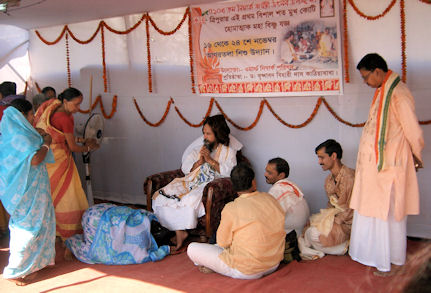 Señoras seguidoras, postrantes y donantes.