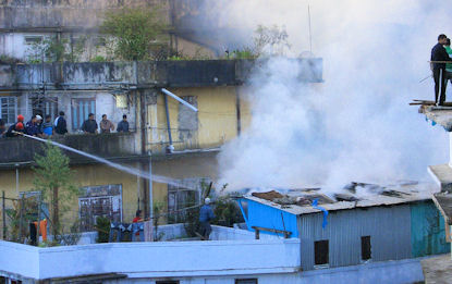 Incendio en Police Bazar.